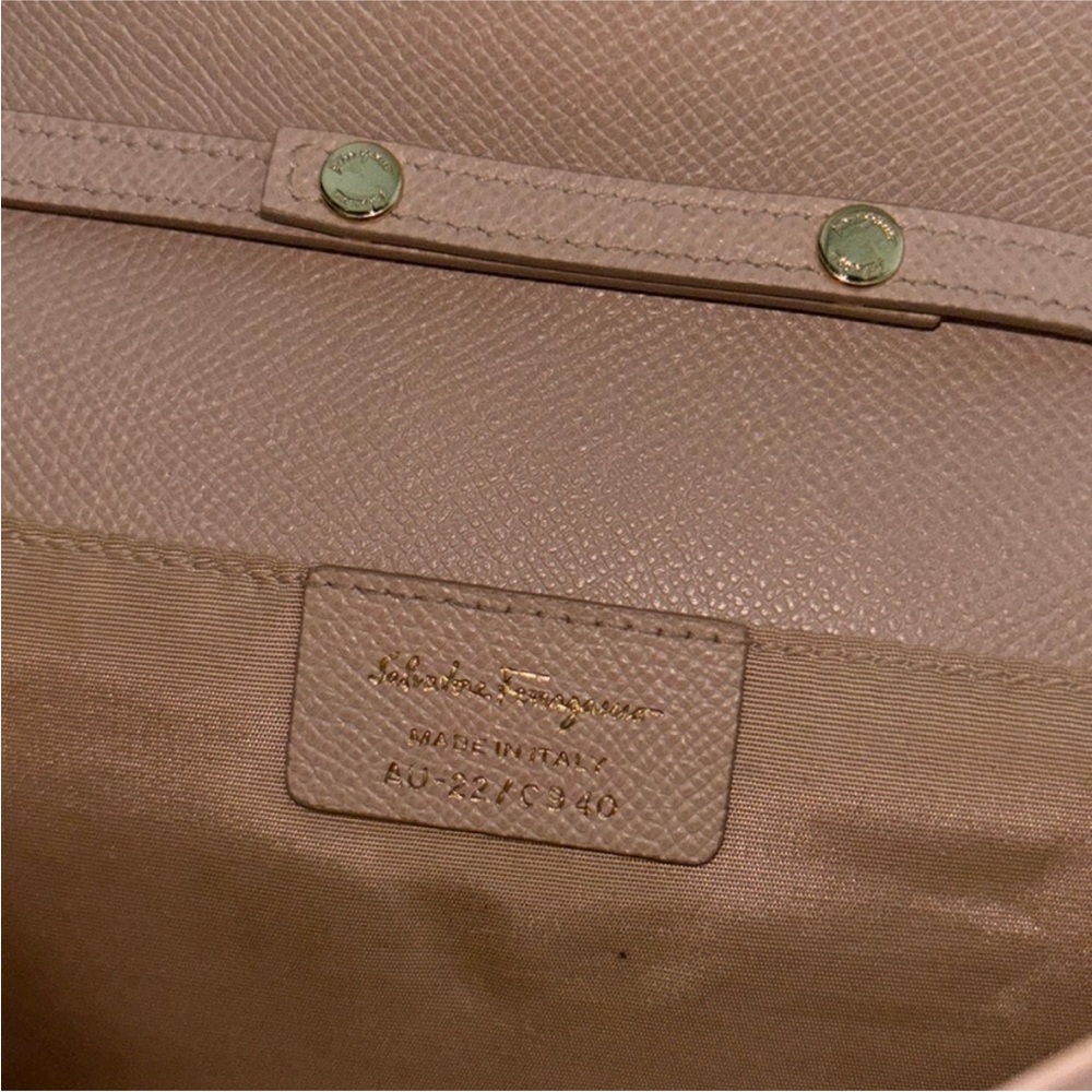 Salvatore Ferragamo Hammered Calfskin Vara Bow Mini Purse - Picture 7 of 12